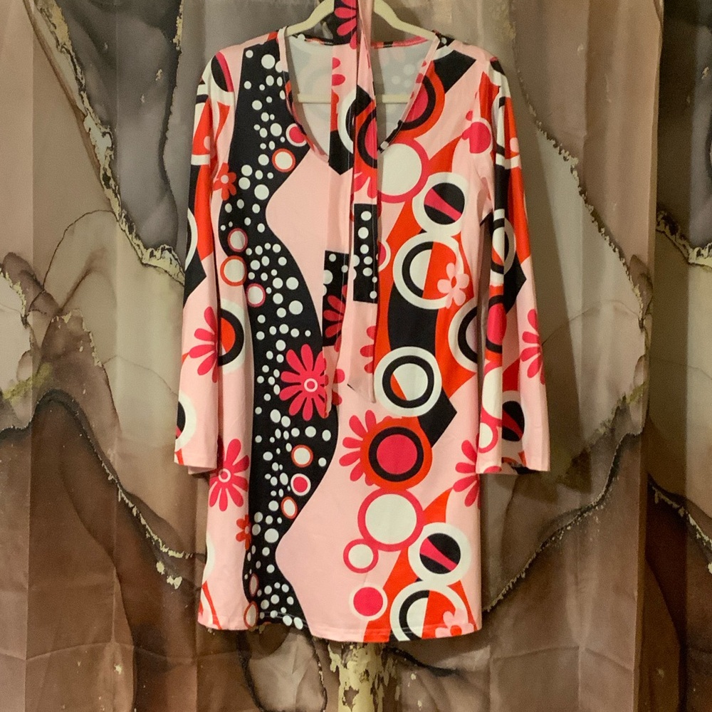 Retro Pink & Black Graphic Tunic Dress